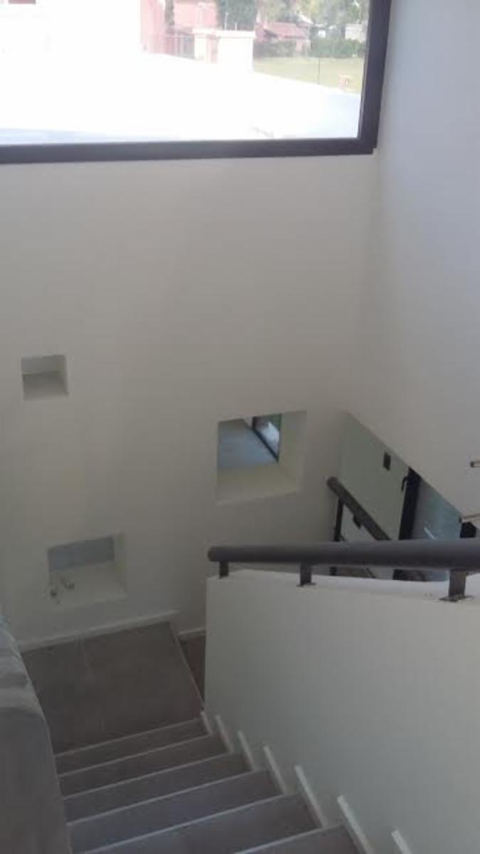 SARAVI 1700 · Pilar — foto 34
