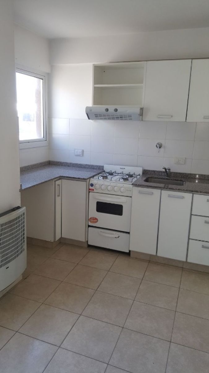 LARRALDE 1377 · Morón — foto 6