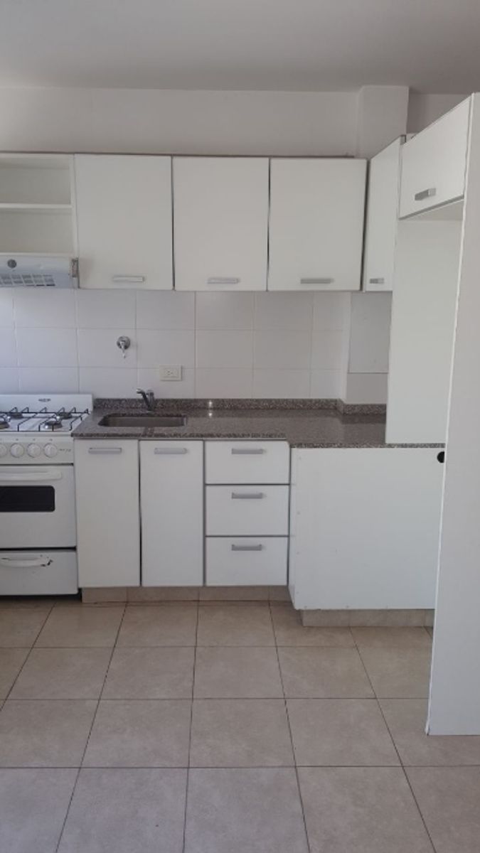 LARRALDE 1377 · Morón — foto 7