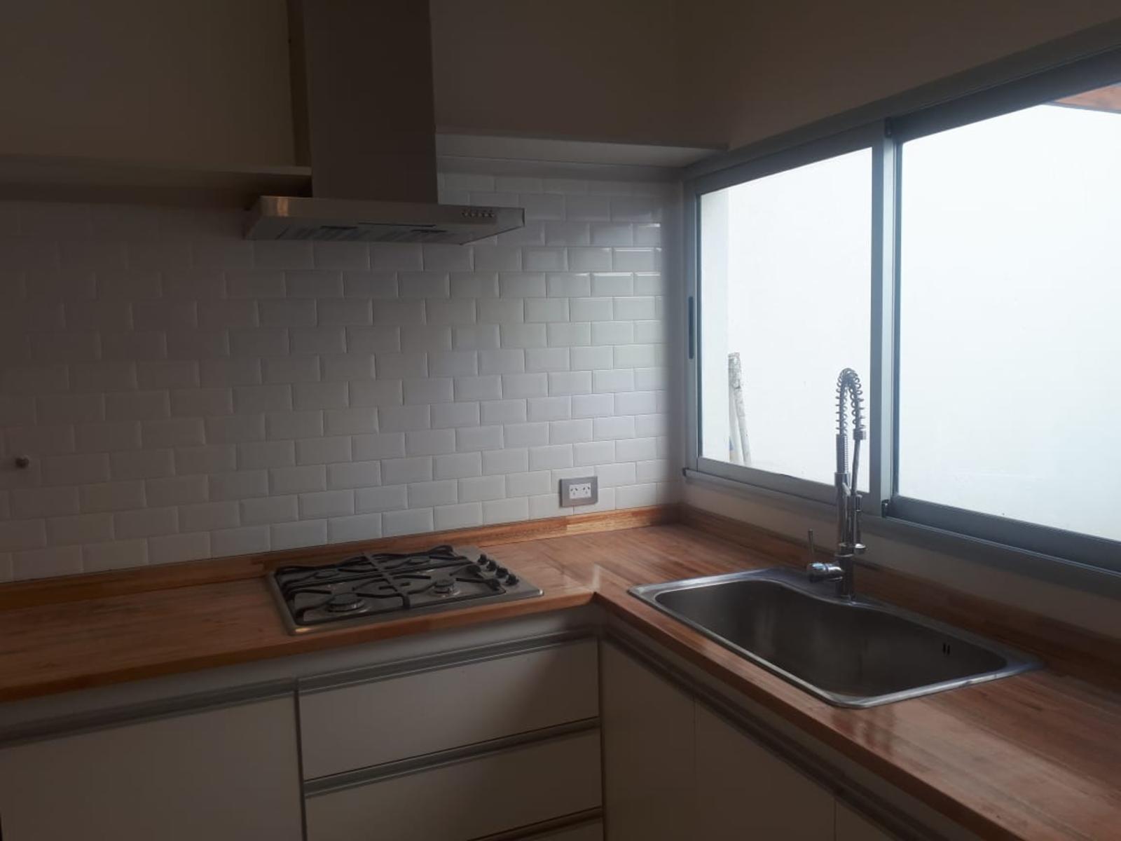 Excelente PH 3 Ambientes a Estrenar,  2 Plantas – Patio y Terraza