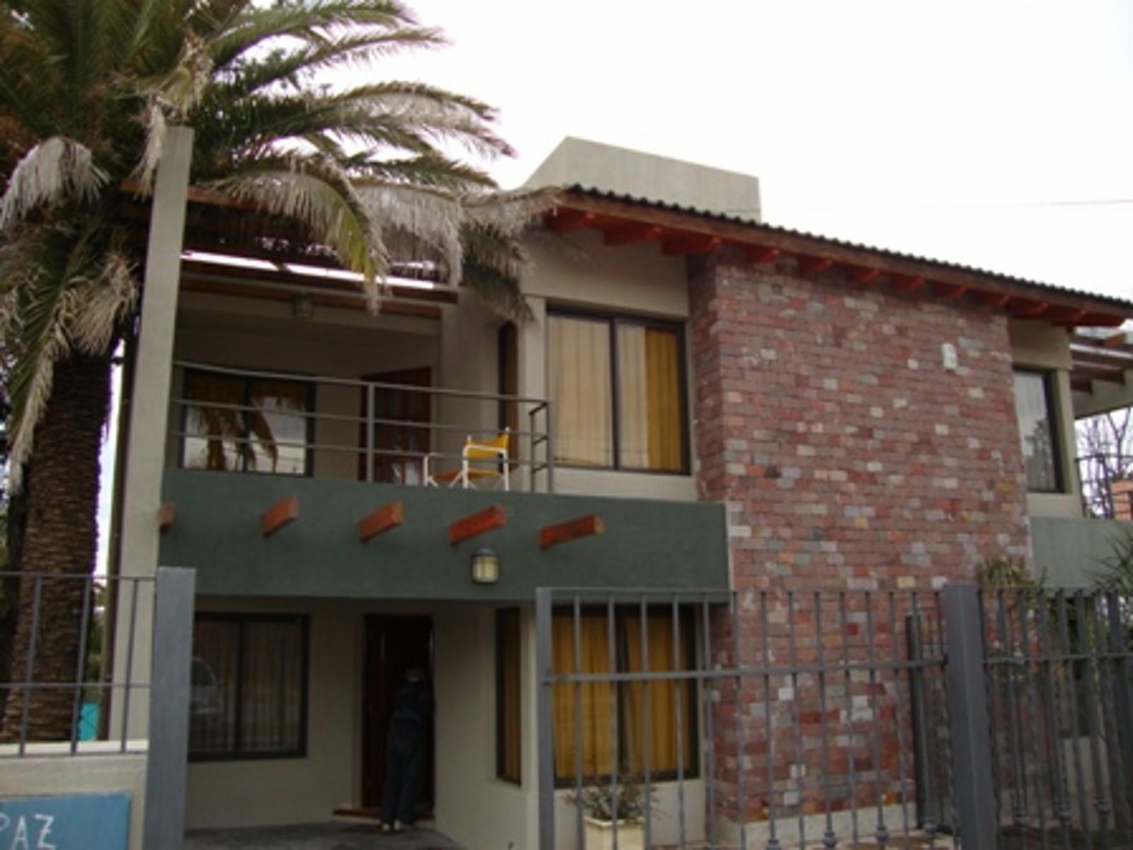 MUY LINDA CASA EN CARLOS PAZ CON PILETA, TODOS LOS SERVICIOS