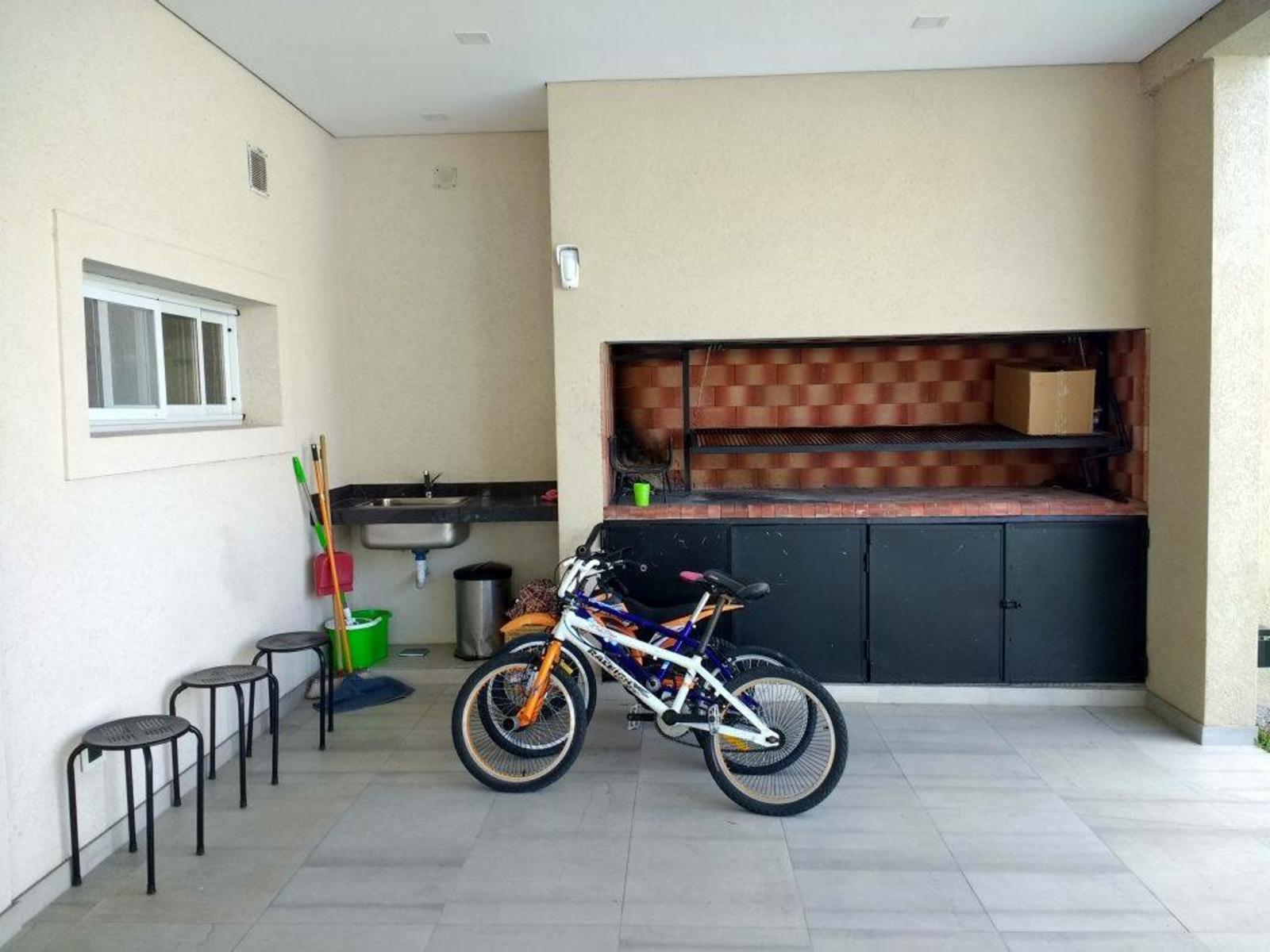 Los Fresnos 675 · Escobar — foto 6
