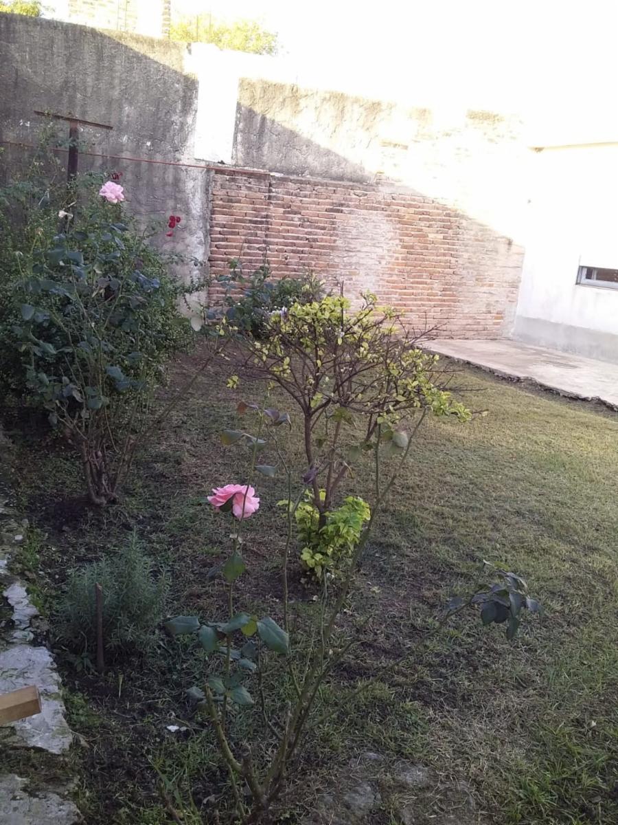 CALLE 2 DE ABRIL 2600 · Escobar — foto 9
