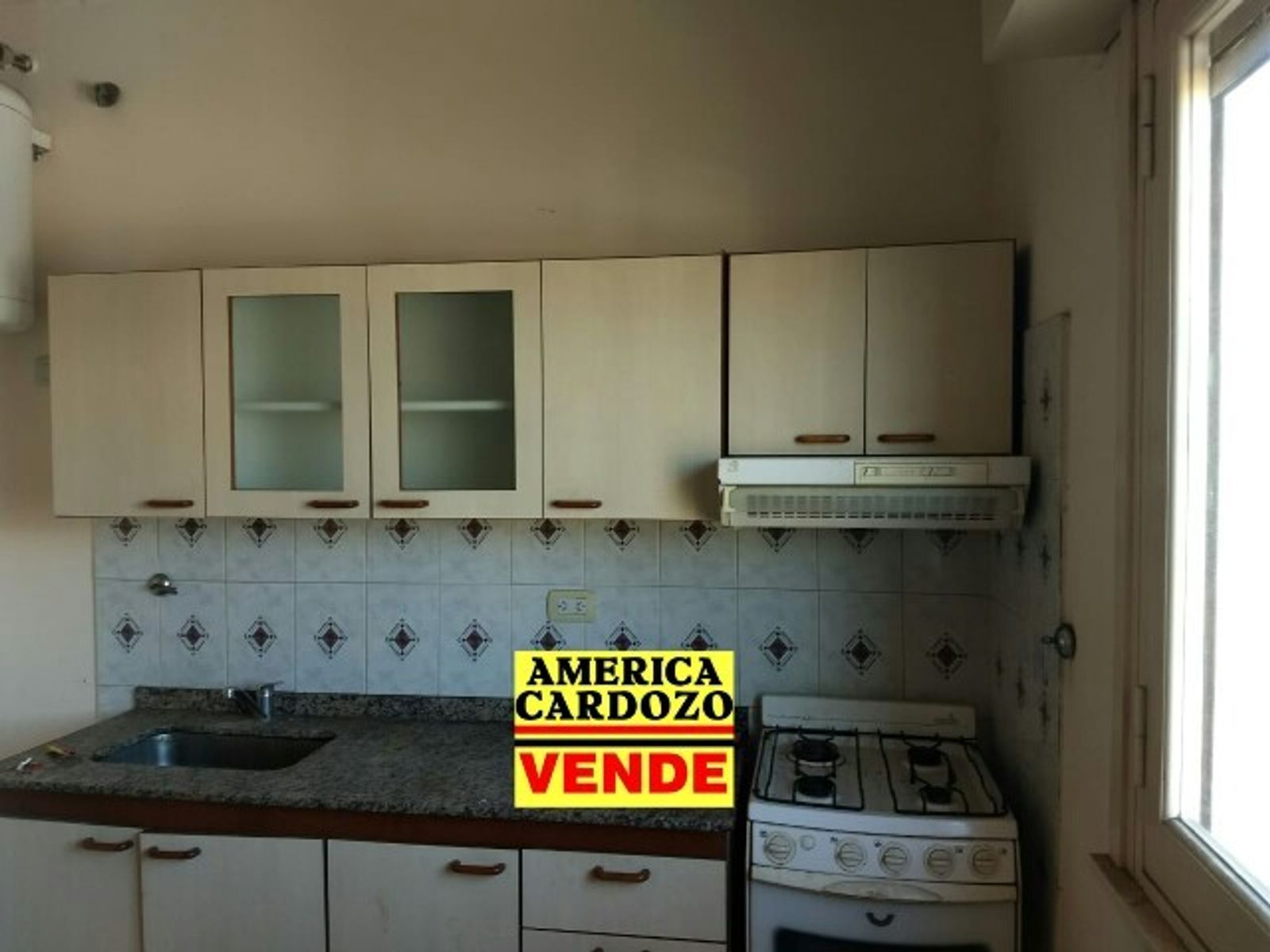 Avenida Brtolome Mitre 689 · Moreno — foto 16