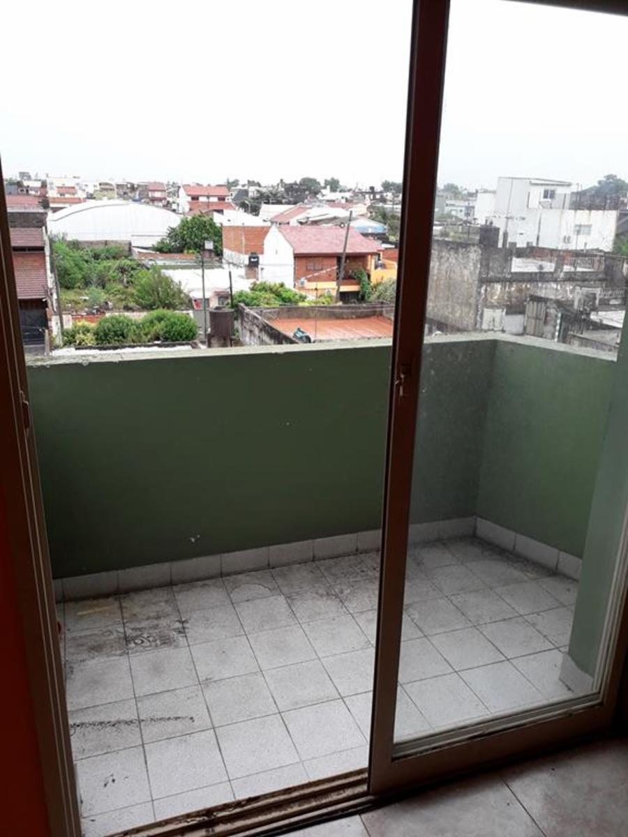 AVENIDA VELEZ SARSFIELD 564 · La Matanza — foto 3