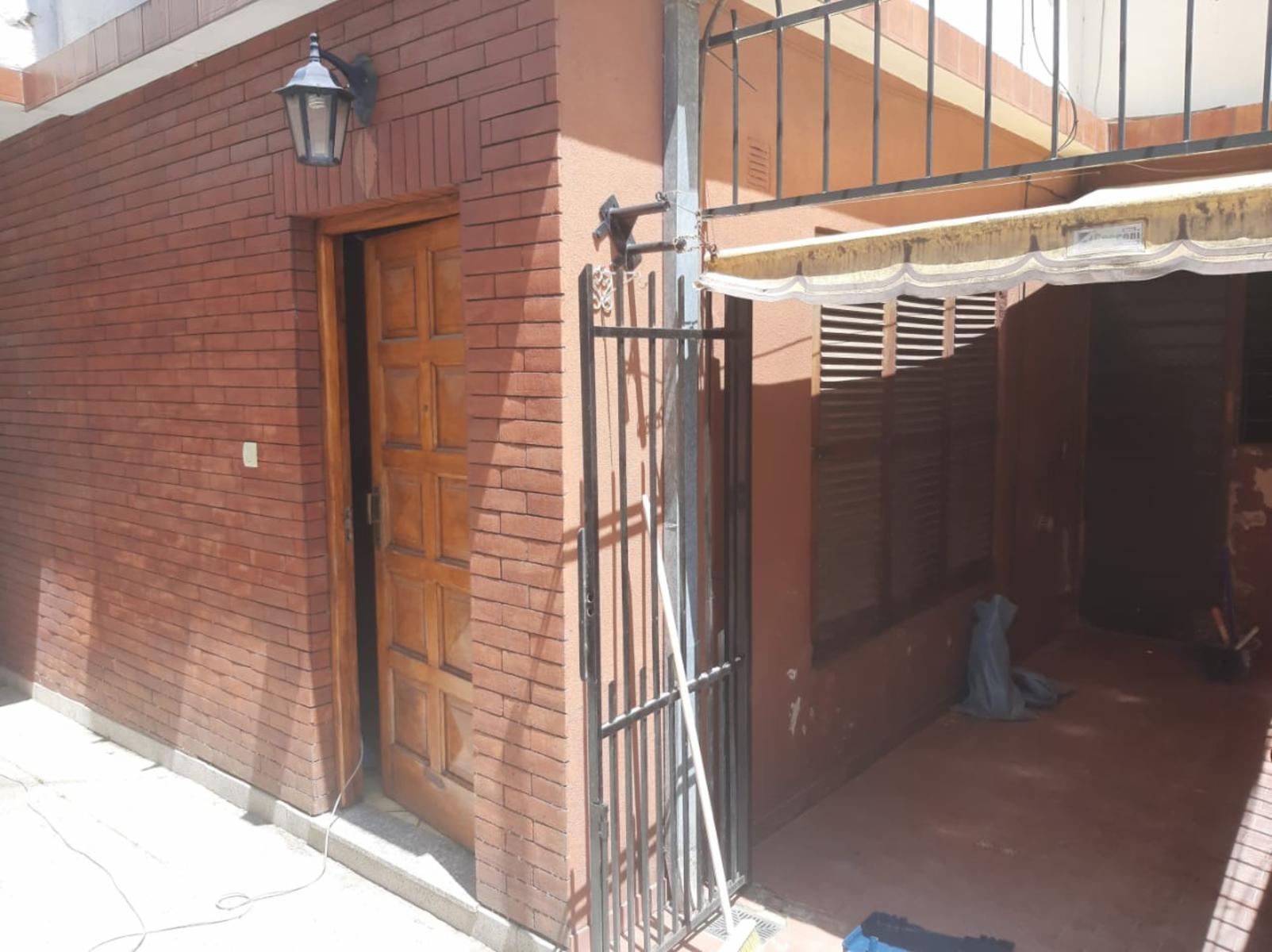 Ombú 942 · La Matanza — foto 3