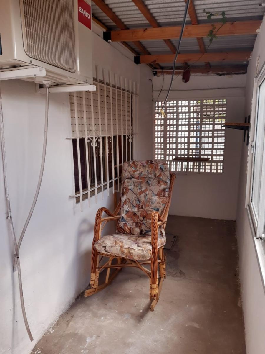 Robinson 1800 · Almirante Brown — foto 3