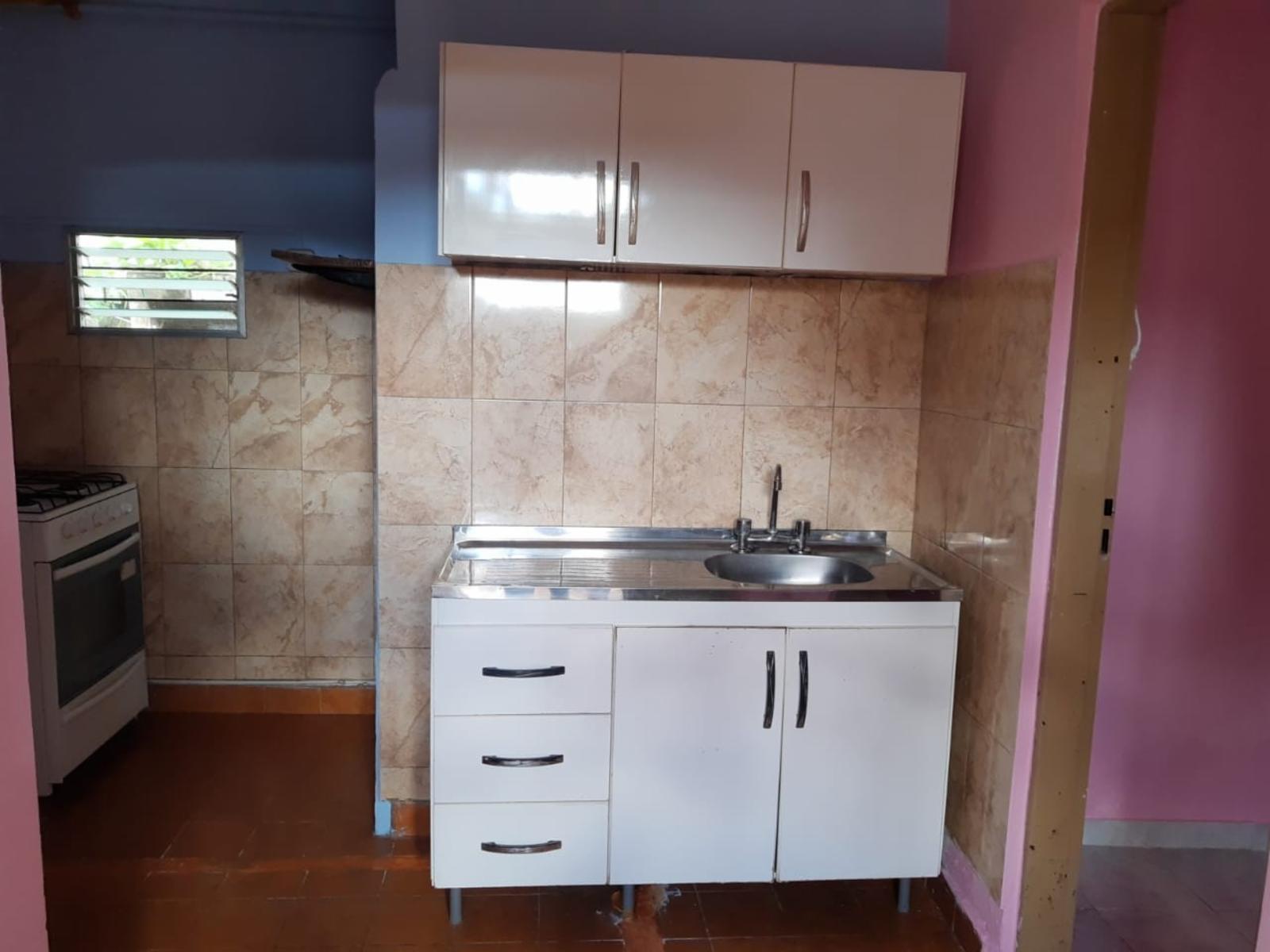 Robinson 1800 · Almirante Brown — foto 5