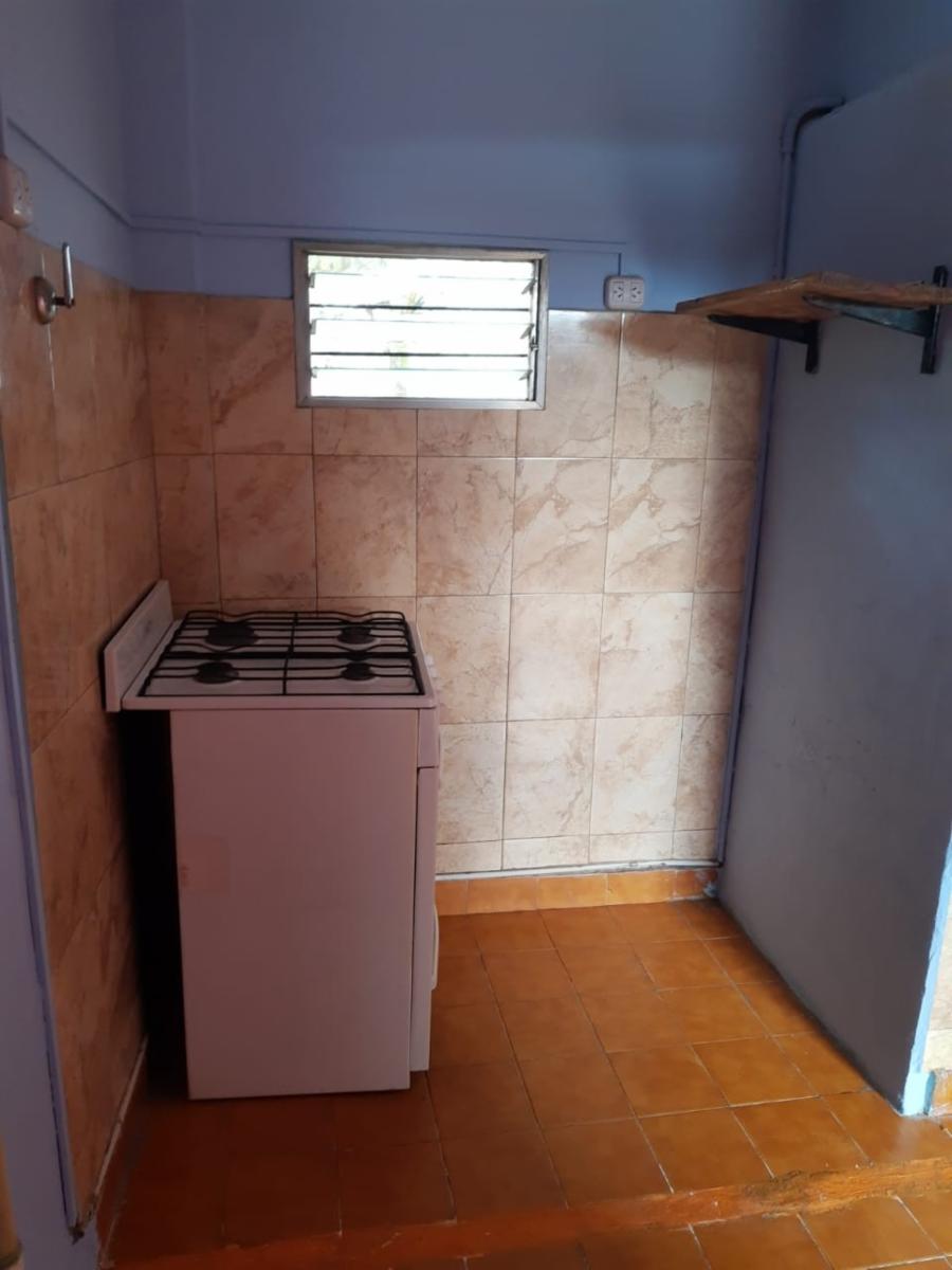 Robinson 1800 · Almirante Brown — foto 6