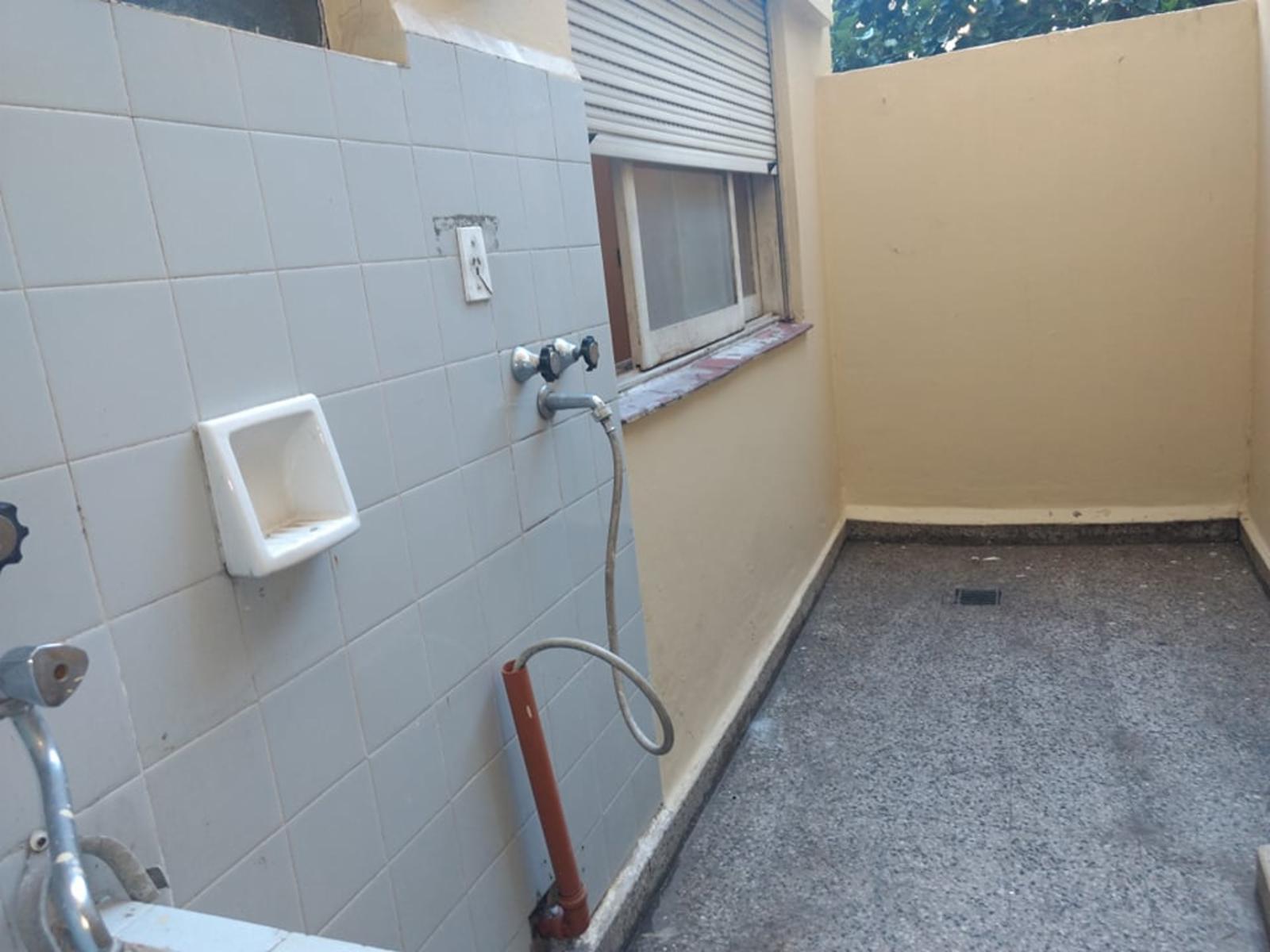 oportunidad se vende depto 3 amb. con dos patios