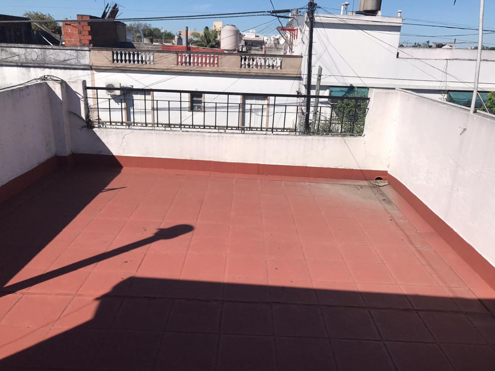Chanas 1195 · Morón — foto 11