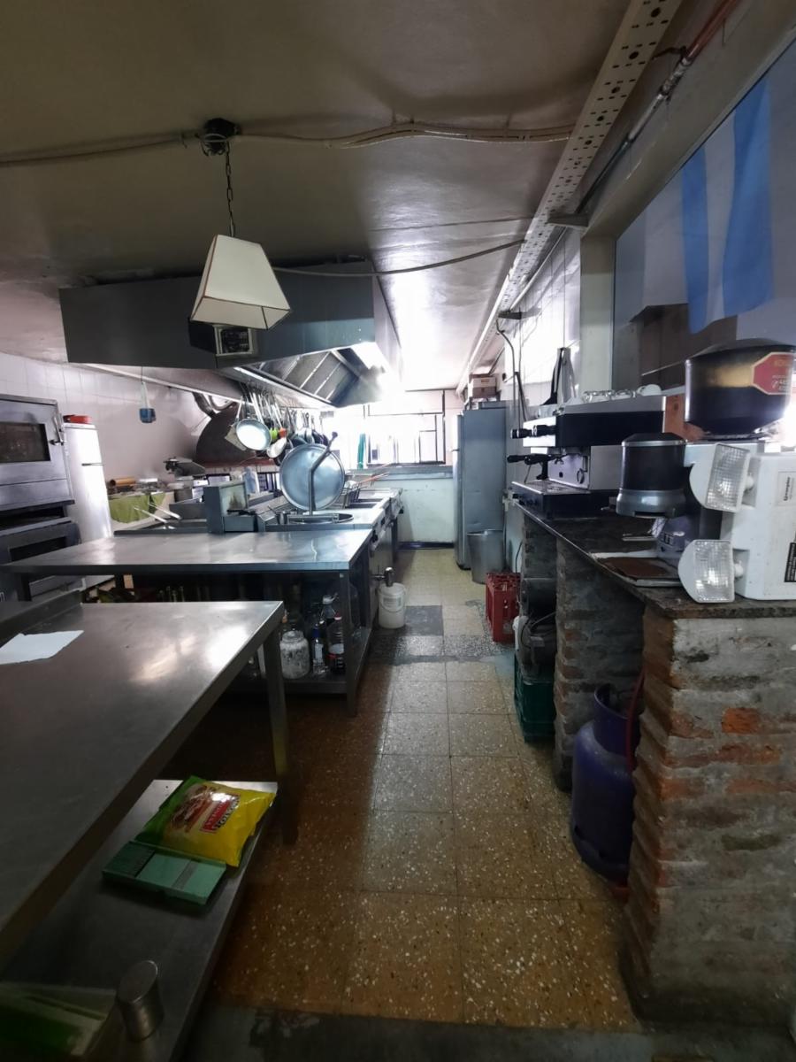 España 700 · San Miguel — foto 4