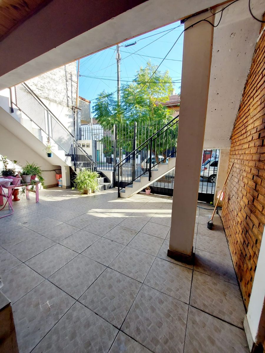 BRANDSEN 2592 · Tres De Febrero — foto 3