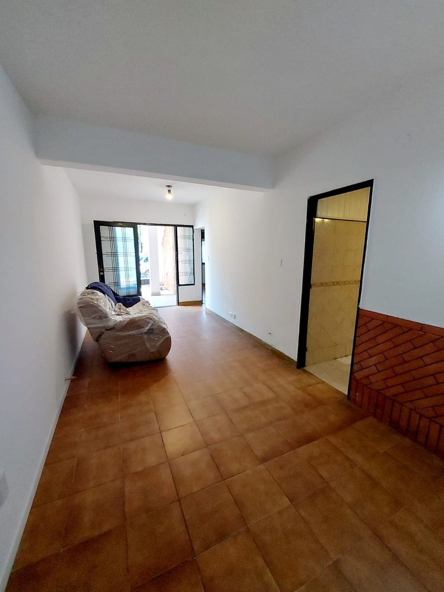 BRANDSEN 2592 · Tres De Febrero — foto 4