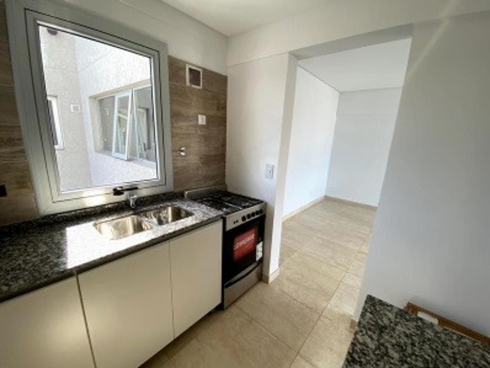 Casullo 347 · Morón — foto 6
