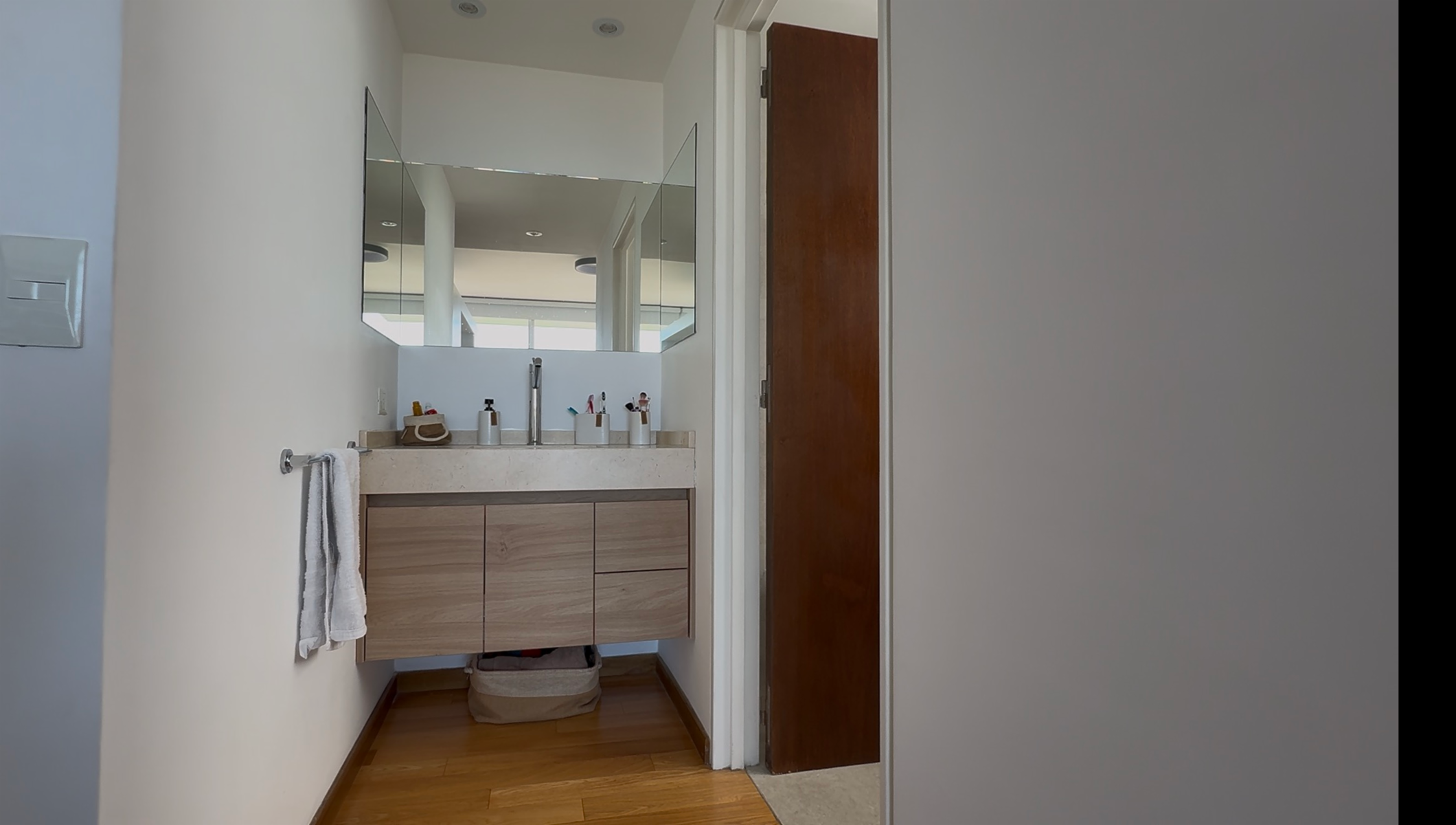 R L FALCON 5700 · Villa Luro — foto 29