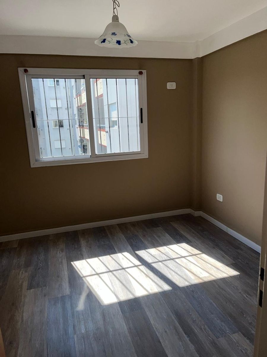SUCRE 370 · Morón — foto 11