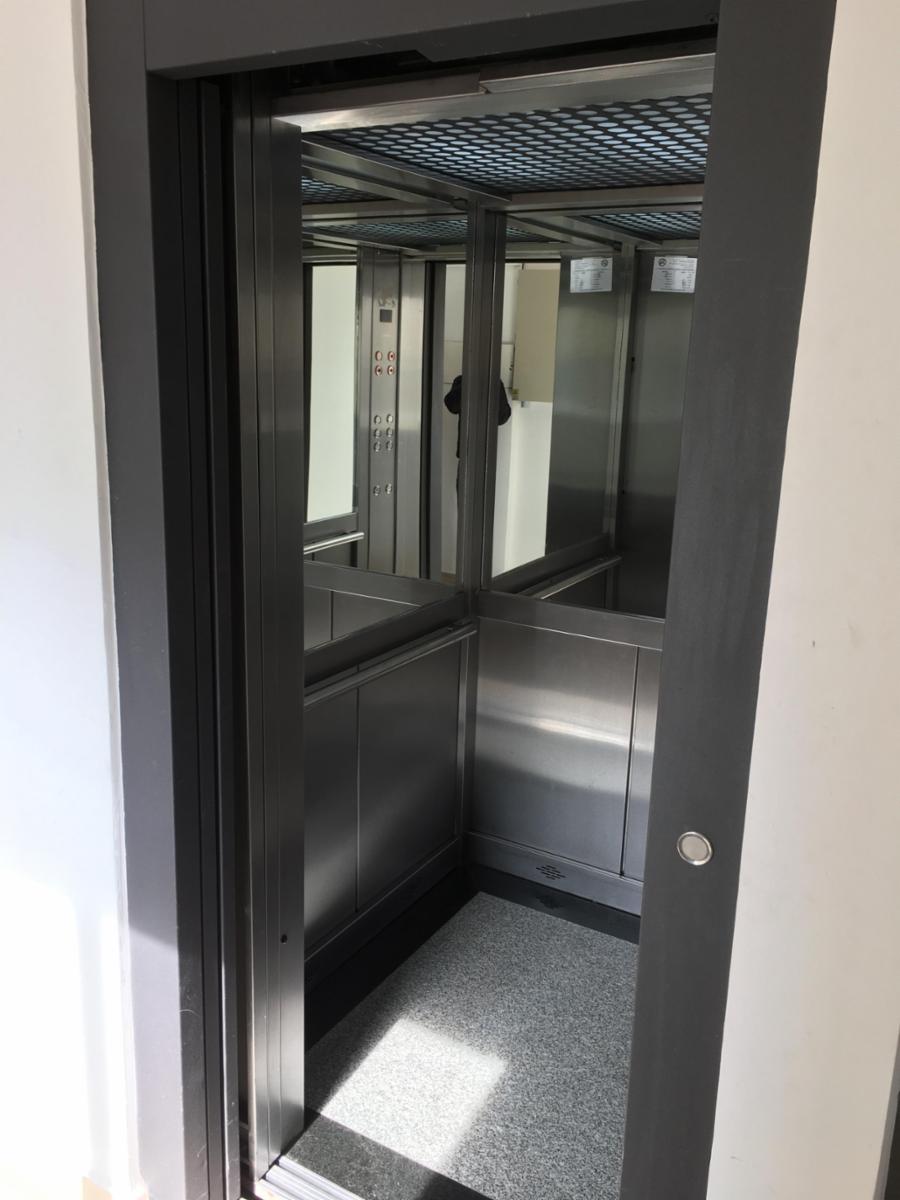 SUCRE 370 · Morón — foto 4