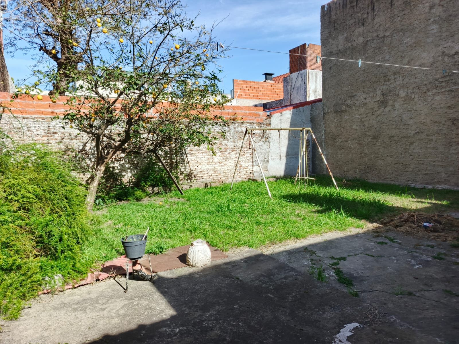 CHUBUT 2600 · Lanús — foto 12