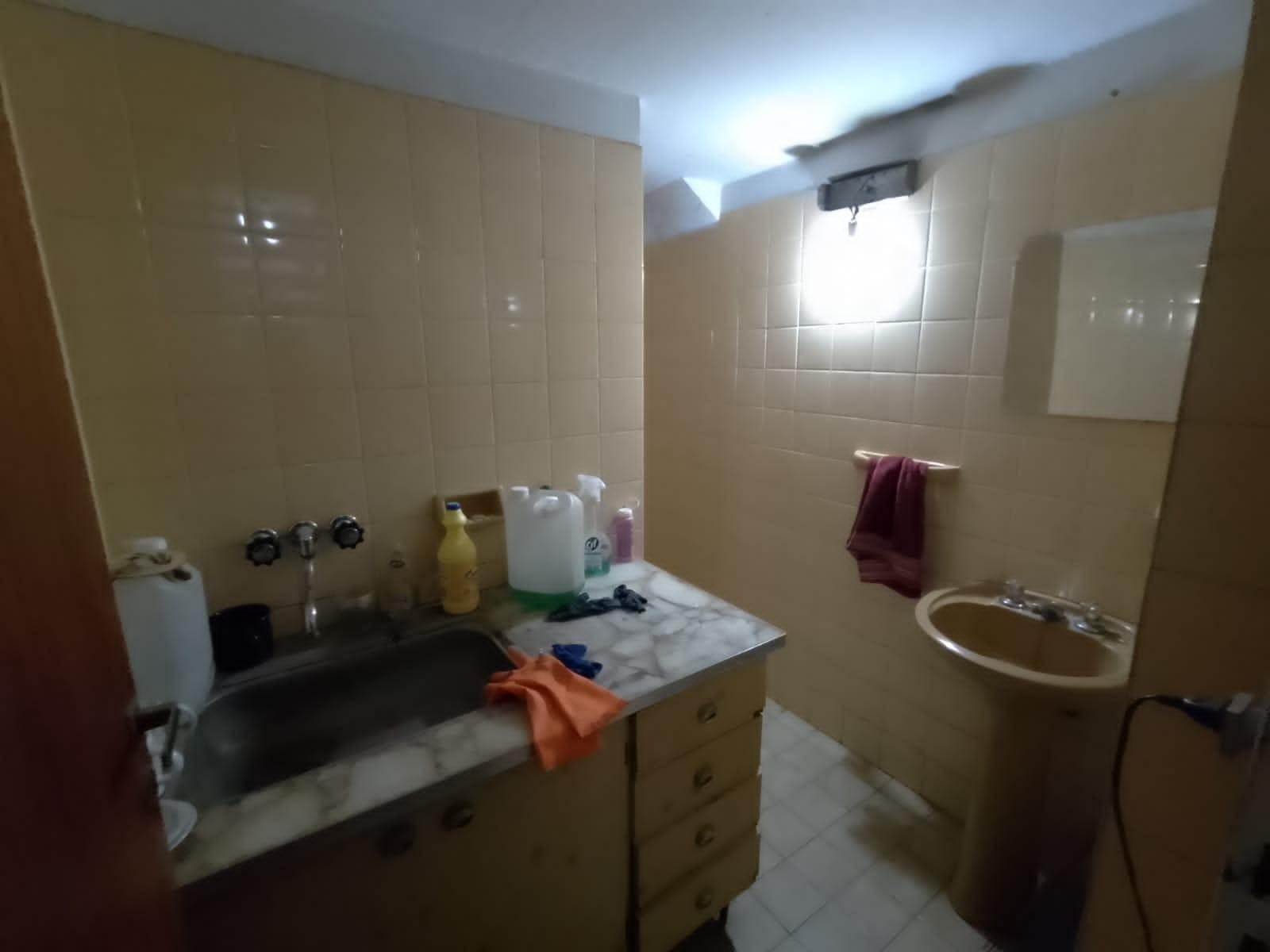 EN VENTA LOCAL COMERCIAL EN EXCELENTE UBICACION · Villa Gesell — foto 9