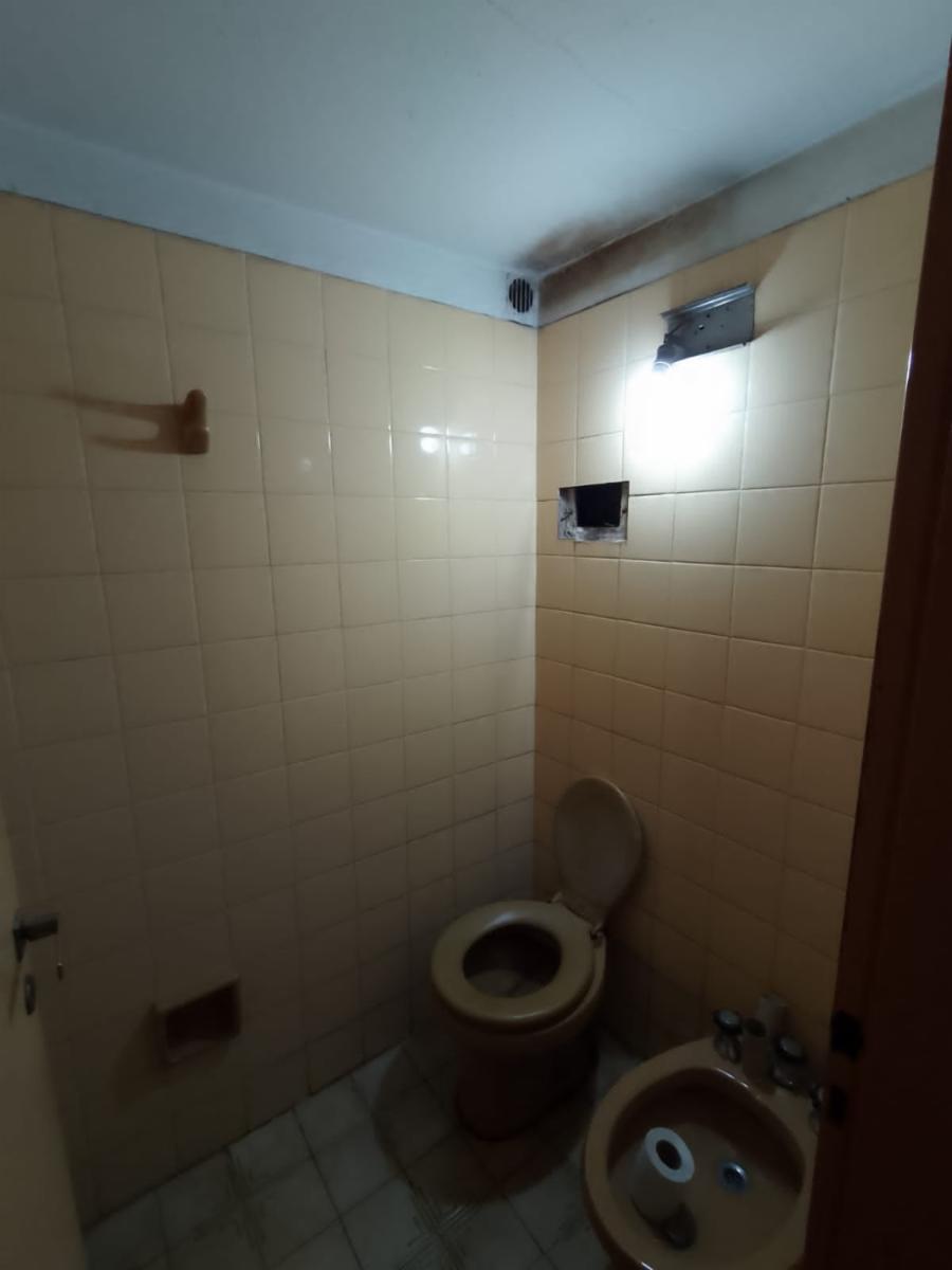 EN VENTA LOCAL COMERCIAL EN EXCELENTE UBICACION · Villa Gesell — foto 10