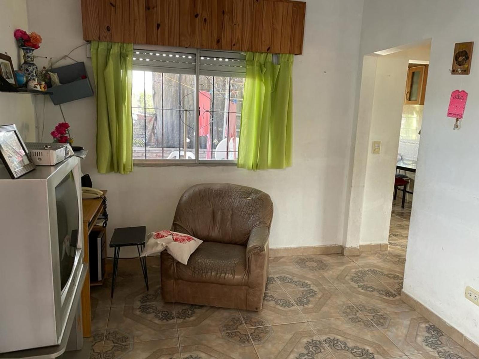 Andinos 994 · Moreno — foto 3
