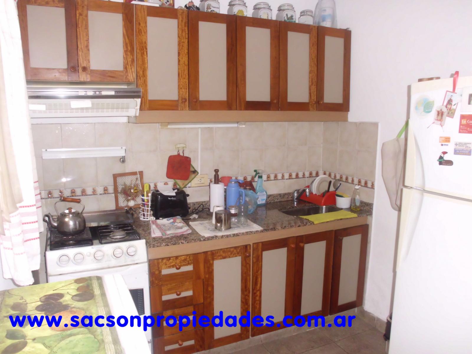 V576 Moron Venta Duplex 3 amb. con cochera Apto credito