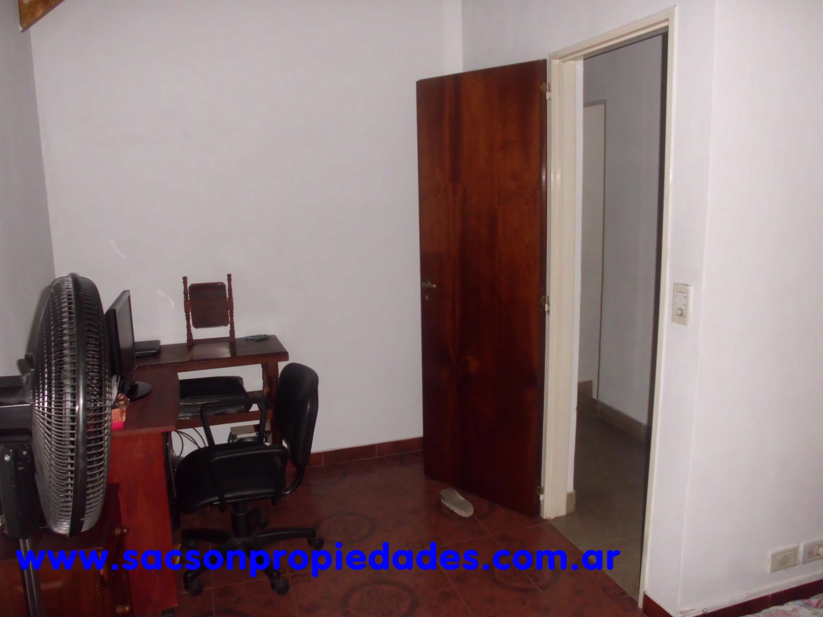 San Martin al 1200 · Morón — foto 6