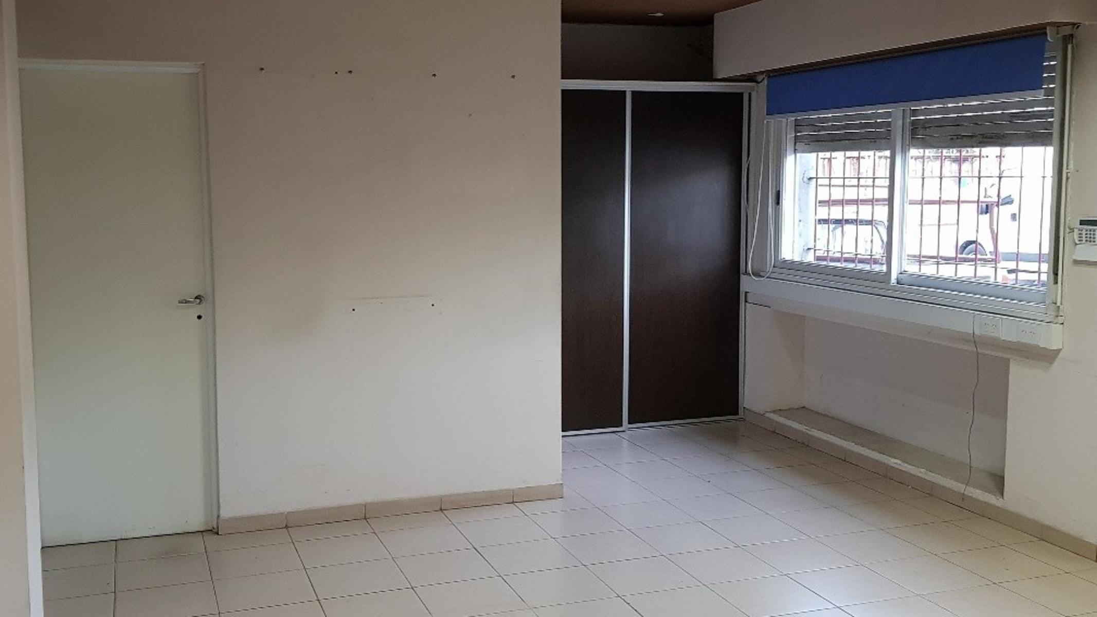 Falucho 1213 · San Martín — foto 5