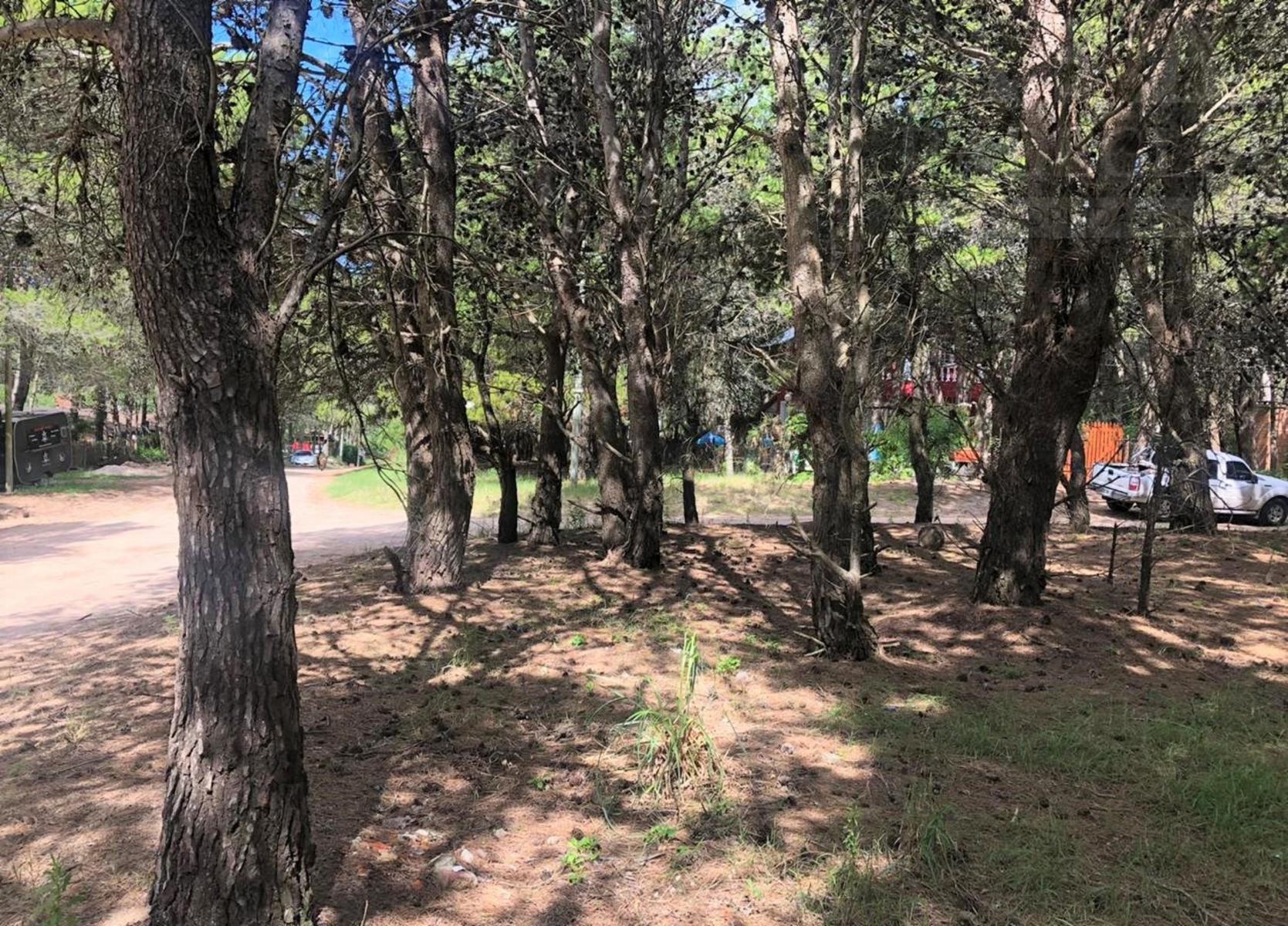 Lote en esquina Mar Azul - 800 mtrs de la playa