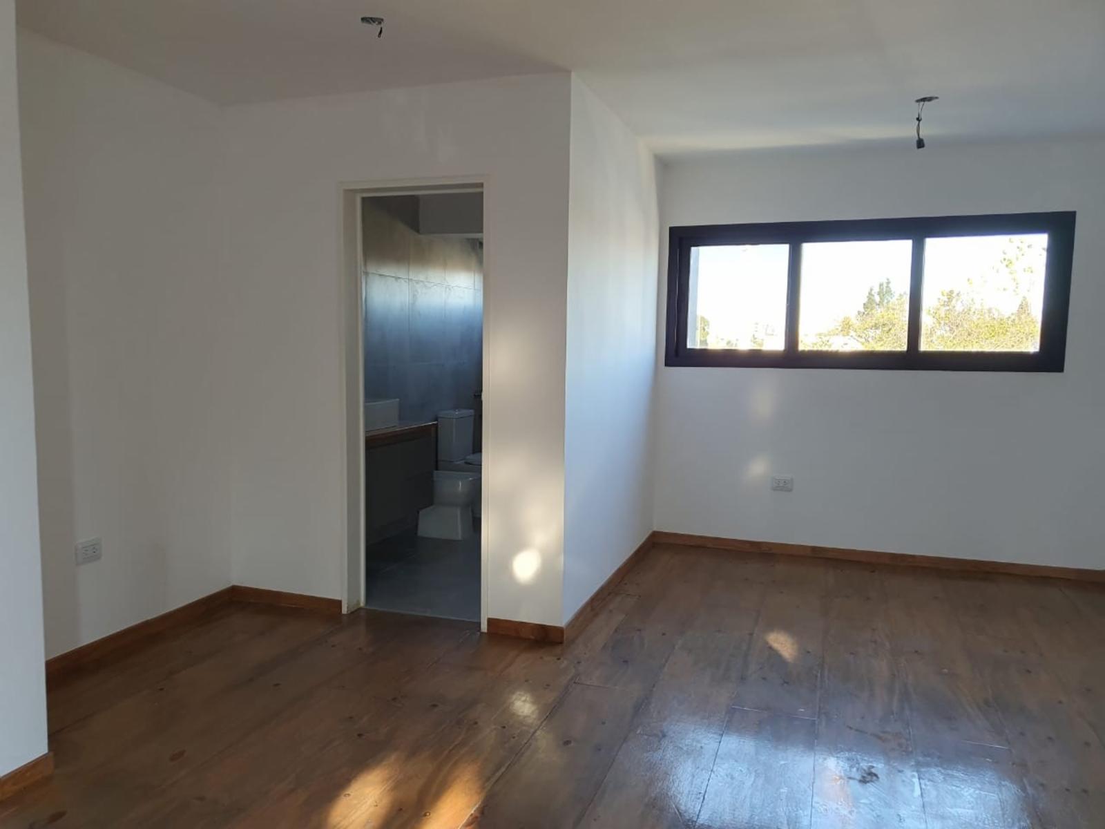 FRANCISCO BEIRO 2400 · Morón — foto 11