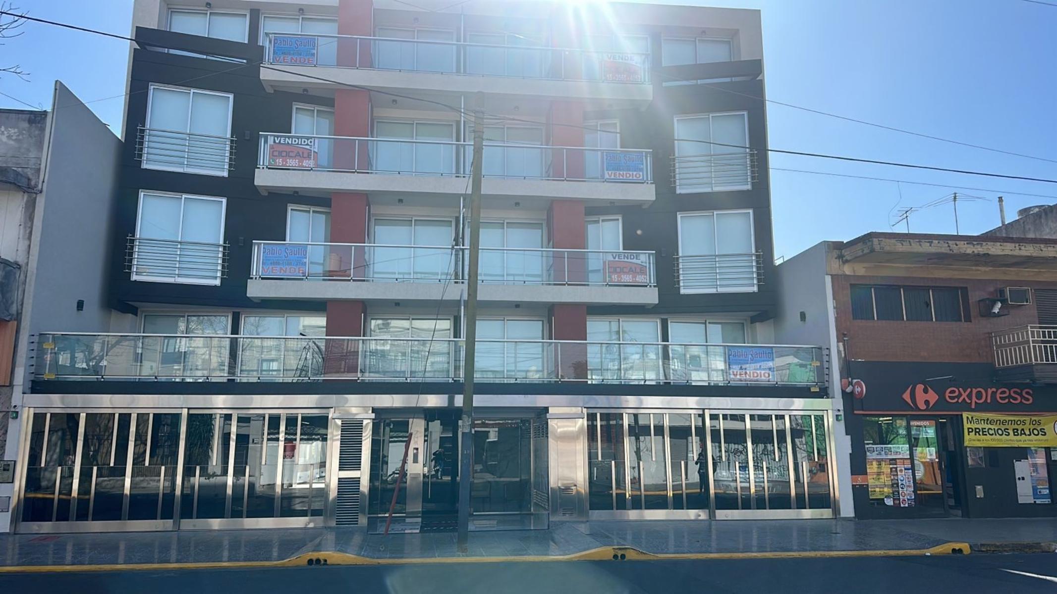 LISANDRO DE LA TORRE 782 · Liniers — foto 24