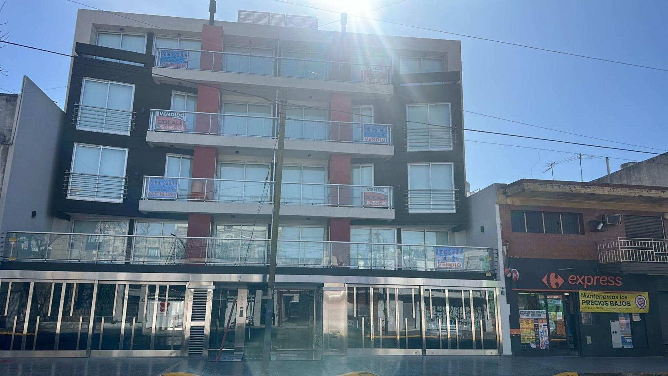 LISANDRO DE LA TORRE 782 · Liniers — foto 26