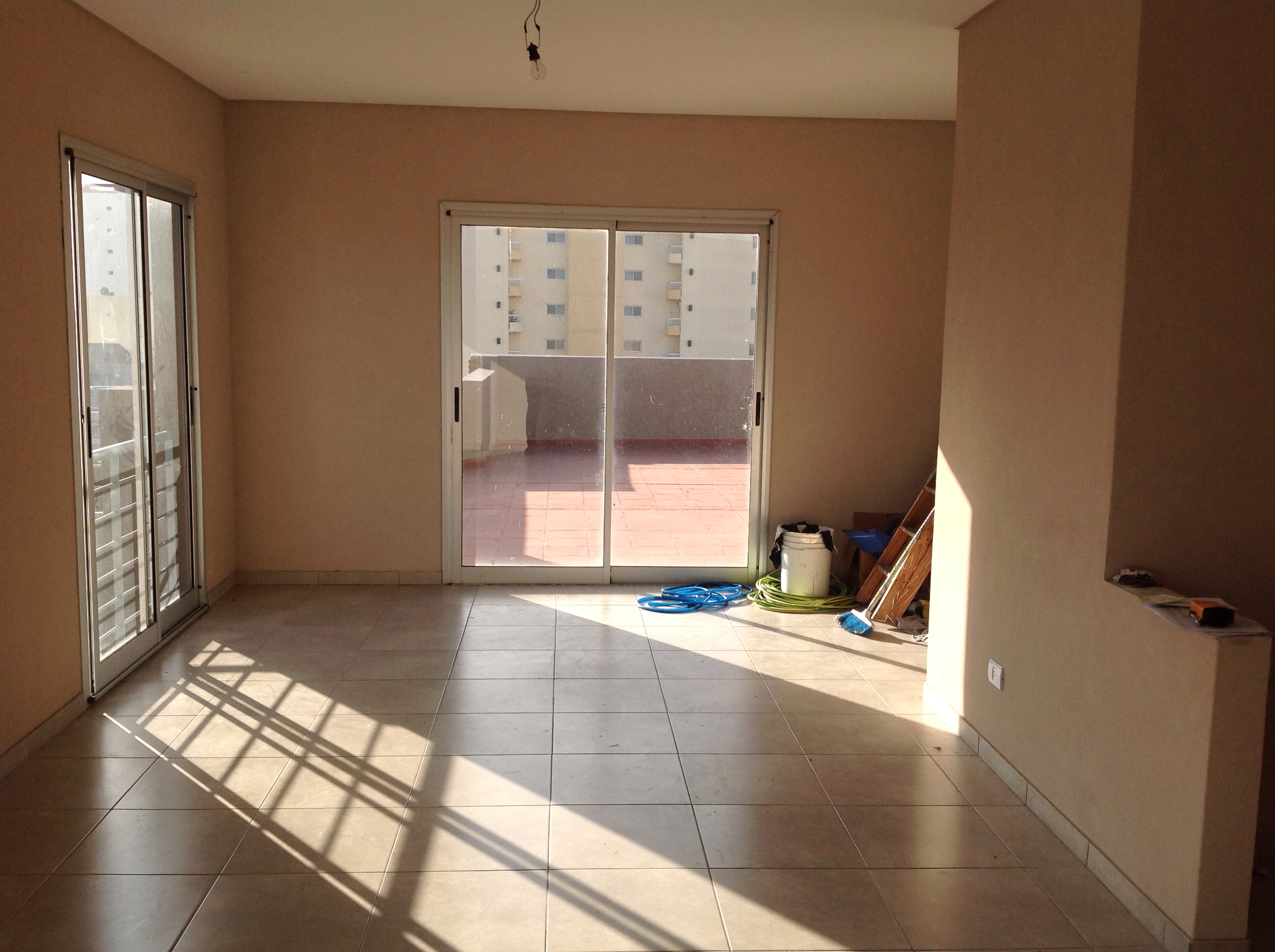EXCELENTE MONAMBIENTE DE 39 MTS. CON TERRAZA PROPIA DE 60 METROS. SAN FERNANDO 3 DE FEBRERO 1265 SIN EXPENSAS NI ABL
