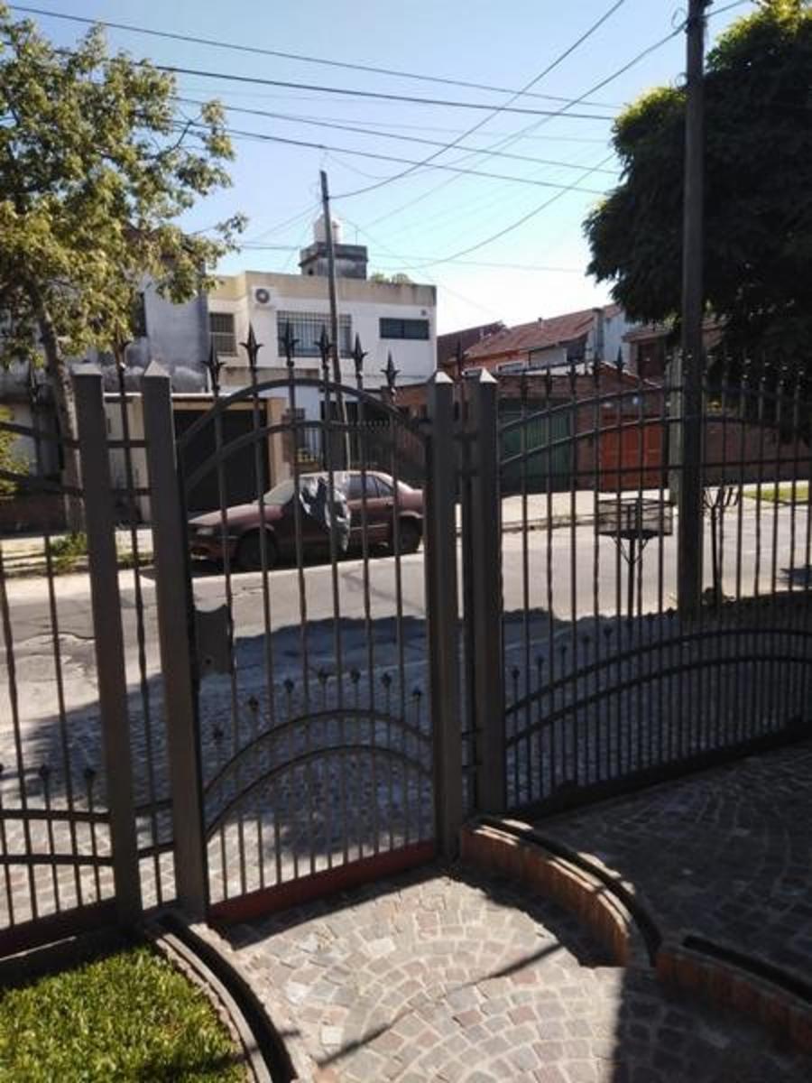 PARAGUAY 834 · Morón — foto 11