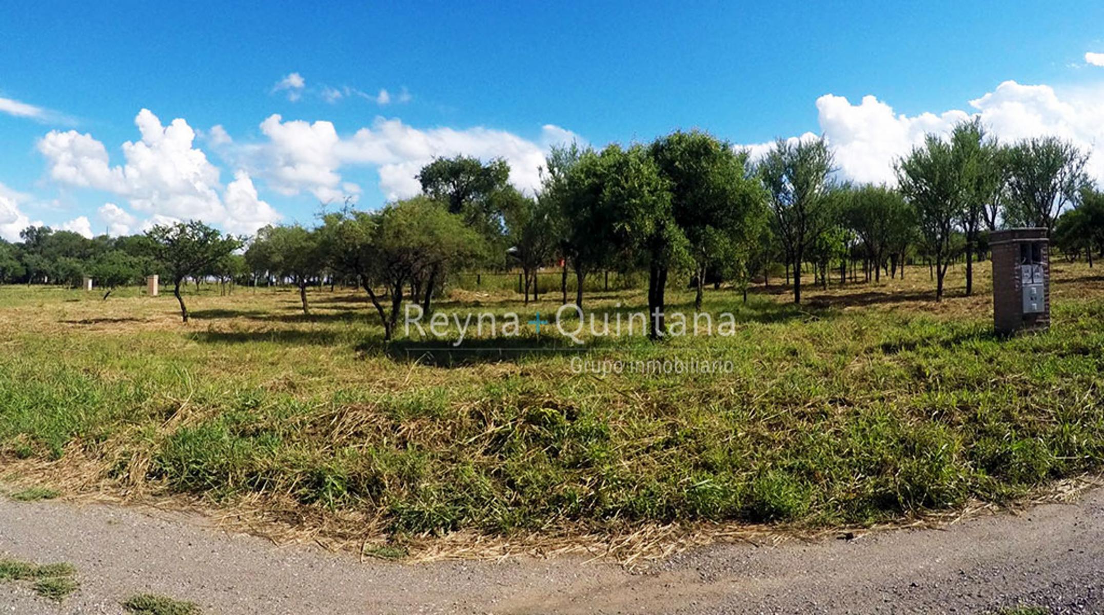 Lote en venta - Barrio Privado Valle del Golf