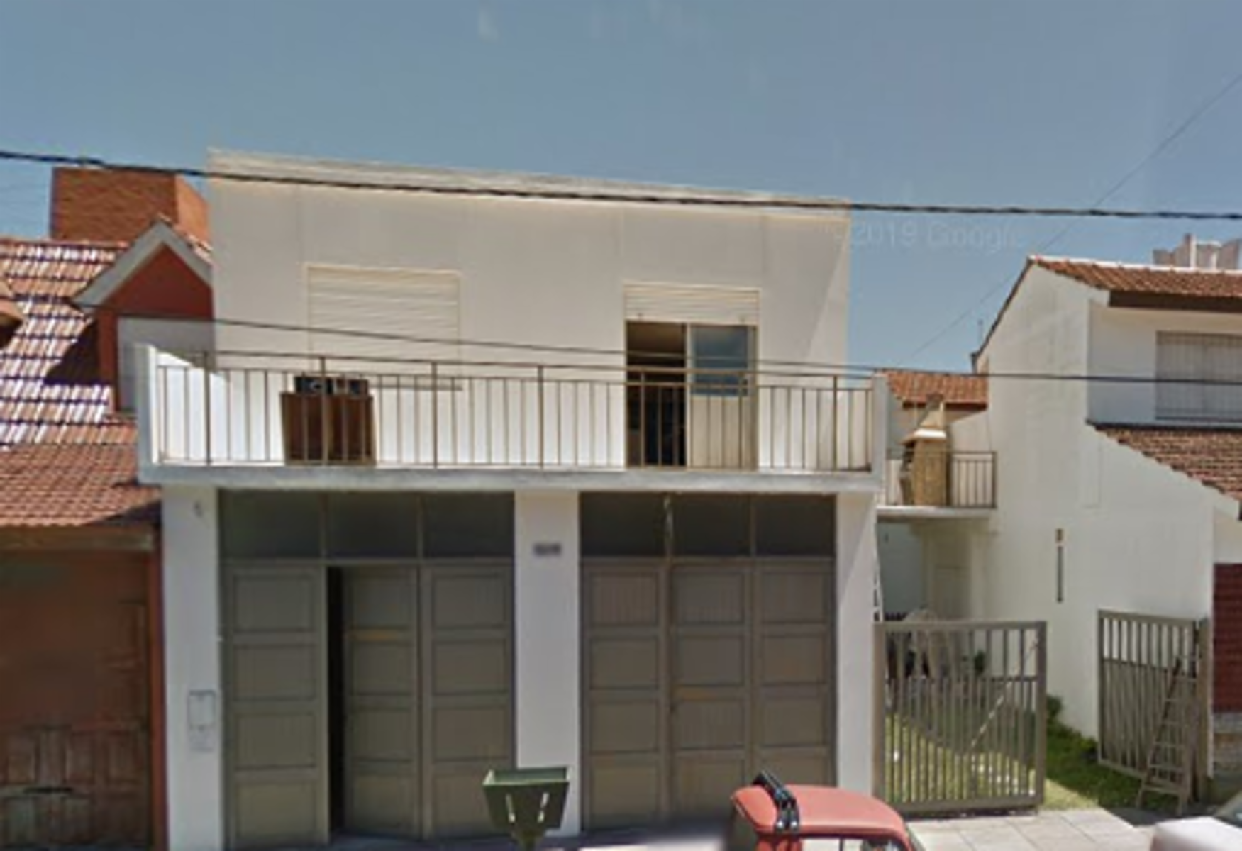 Hermosa y solida propiedad en venta en Santa Teresita.