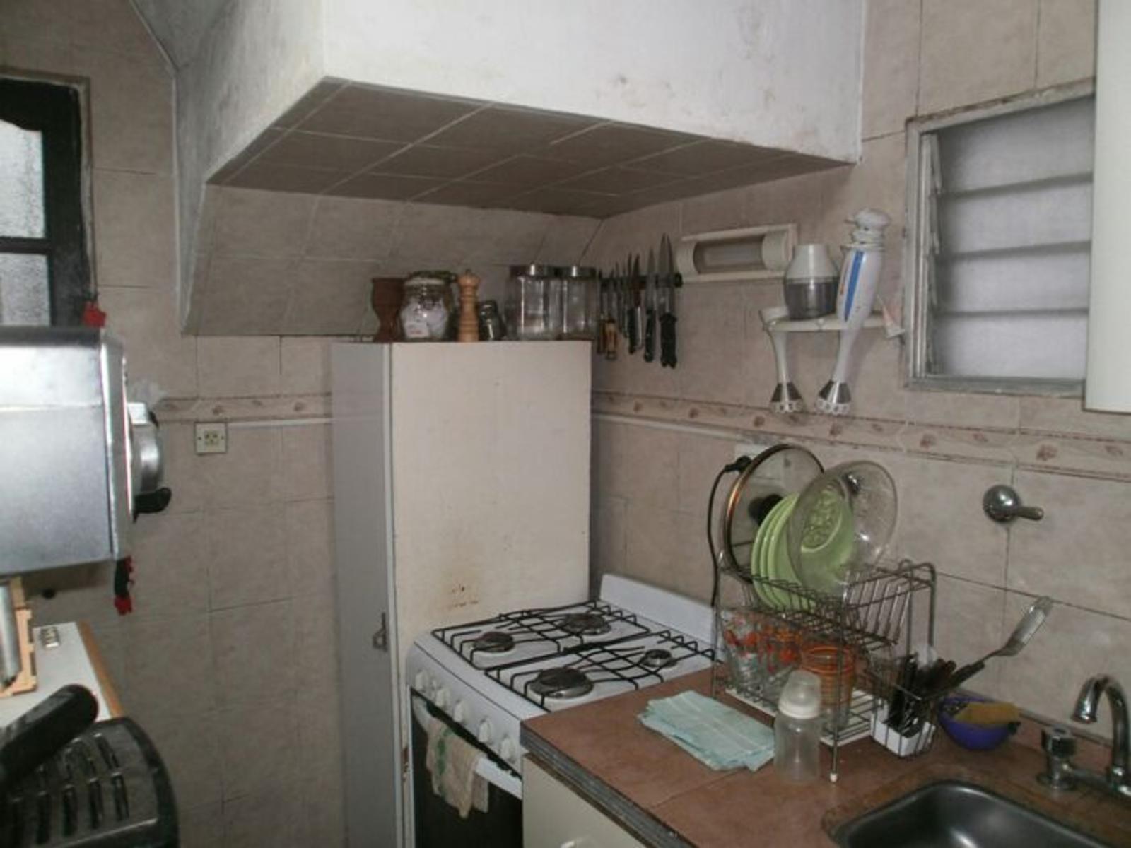AV. BELGRANO N°6240 · Avellaneda — foto 3