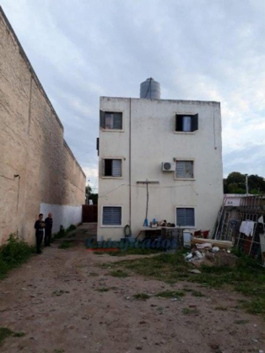USANDIVARAS 2000 · Córdoba Capital — foto 4