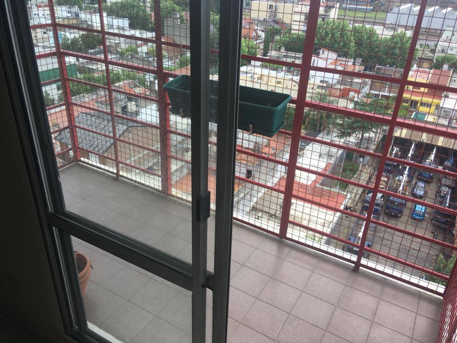 AV. RIVADAVIA 10400 · Villa Luro — foto 5