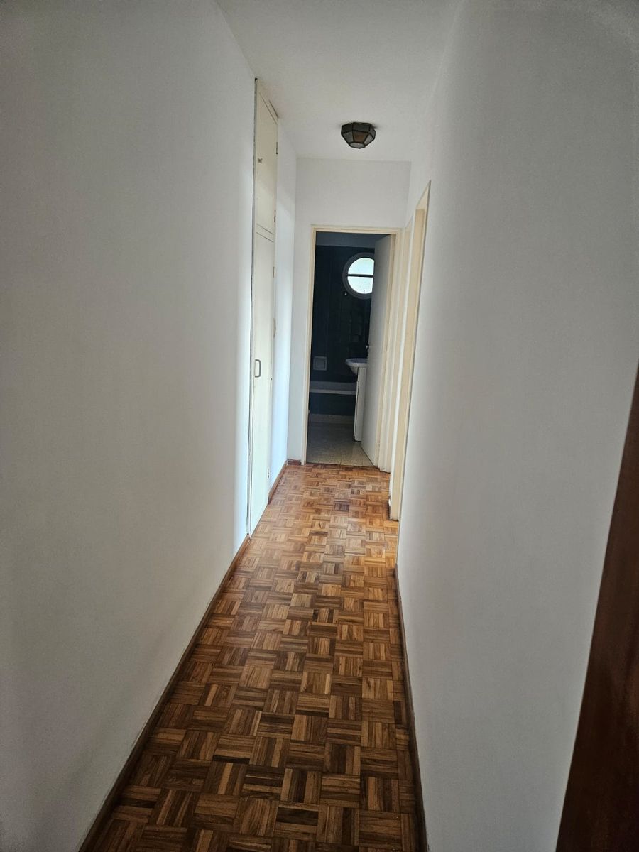 ALVAREZ THOMAS 100 · Colegiales — foto 3