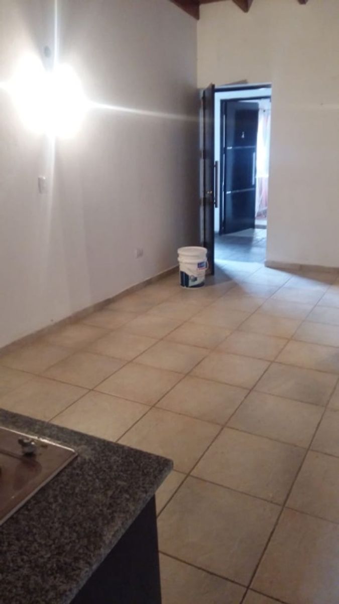 L. M. Campos 932 · Morón — foto 3