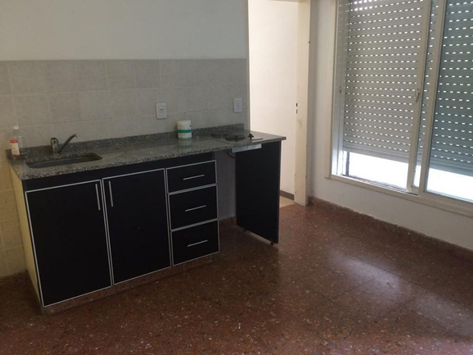 L. M. Campos 932 · Morón — foto 10
