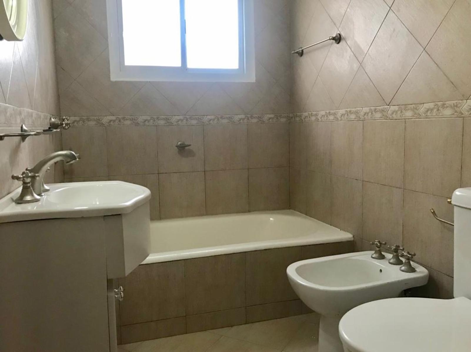 Bahia Blanca al 100 · Morón — foto 10