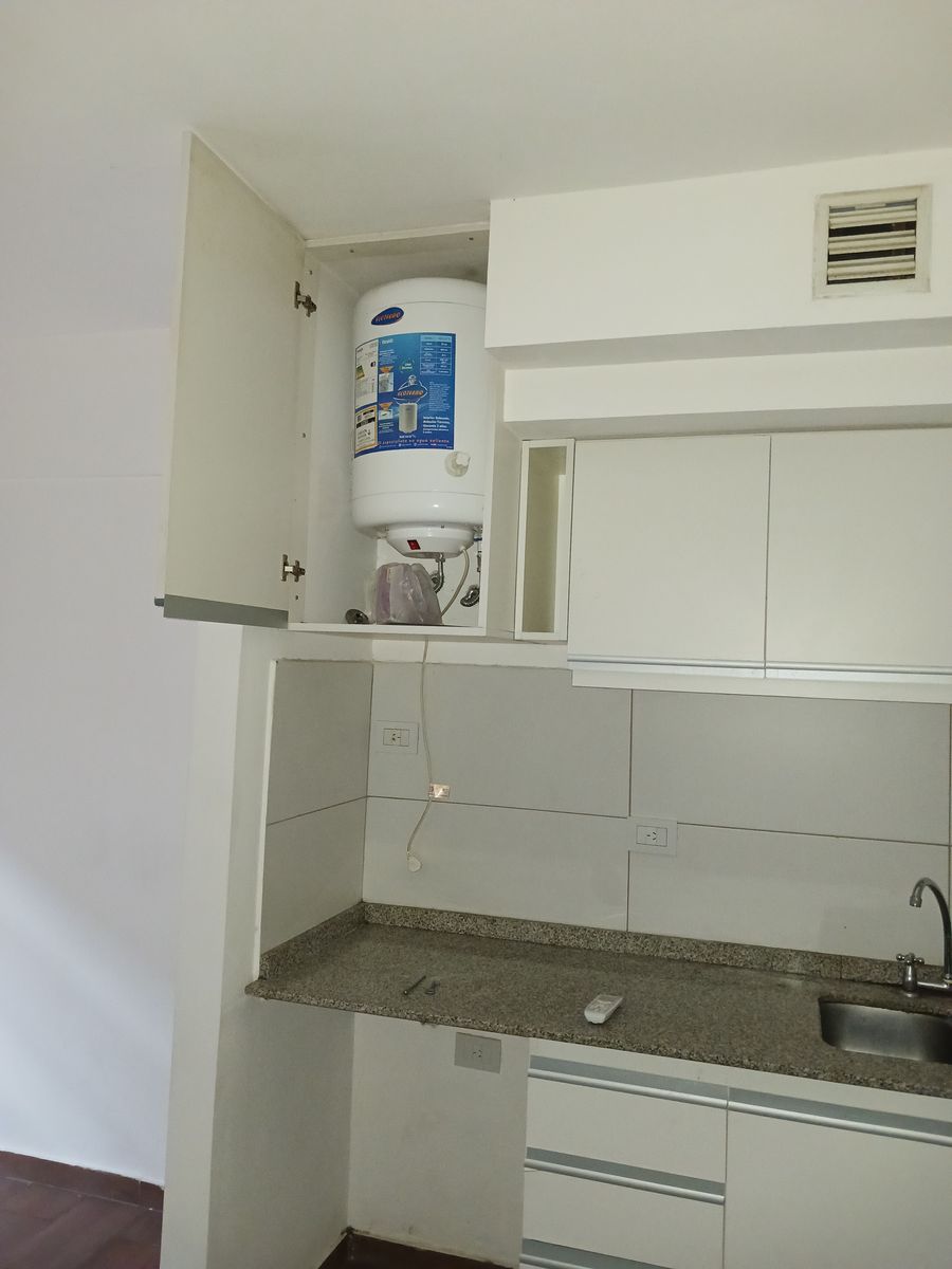 Pedernera 702 · Morón — foto 8
