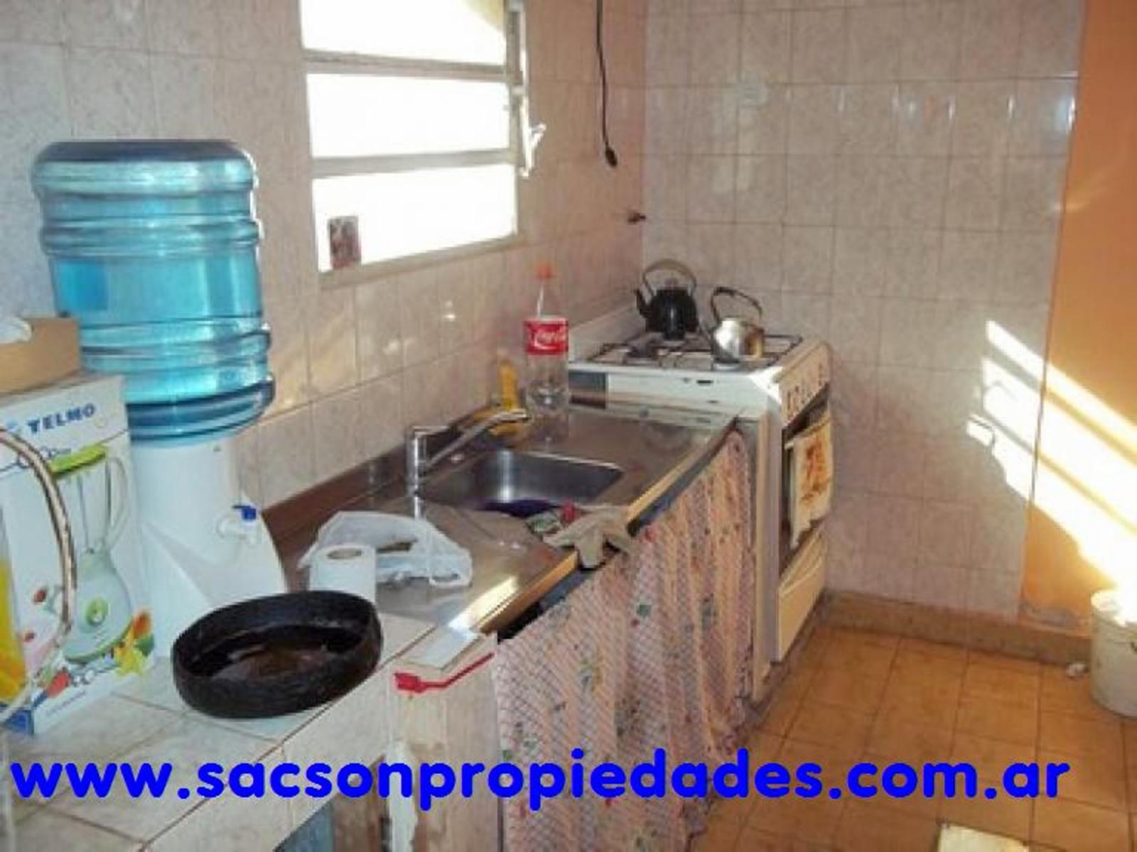Ripamonti al 3700 · Morón — foto 3