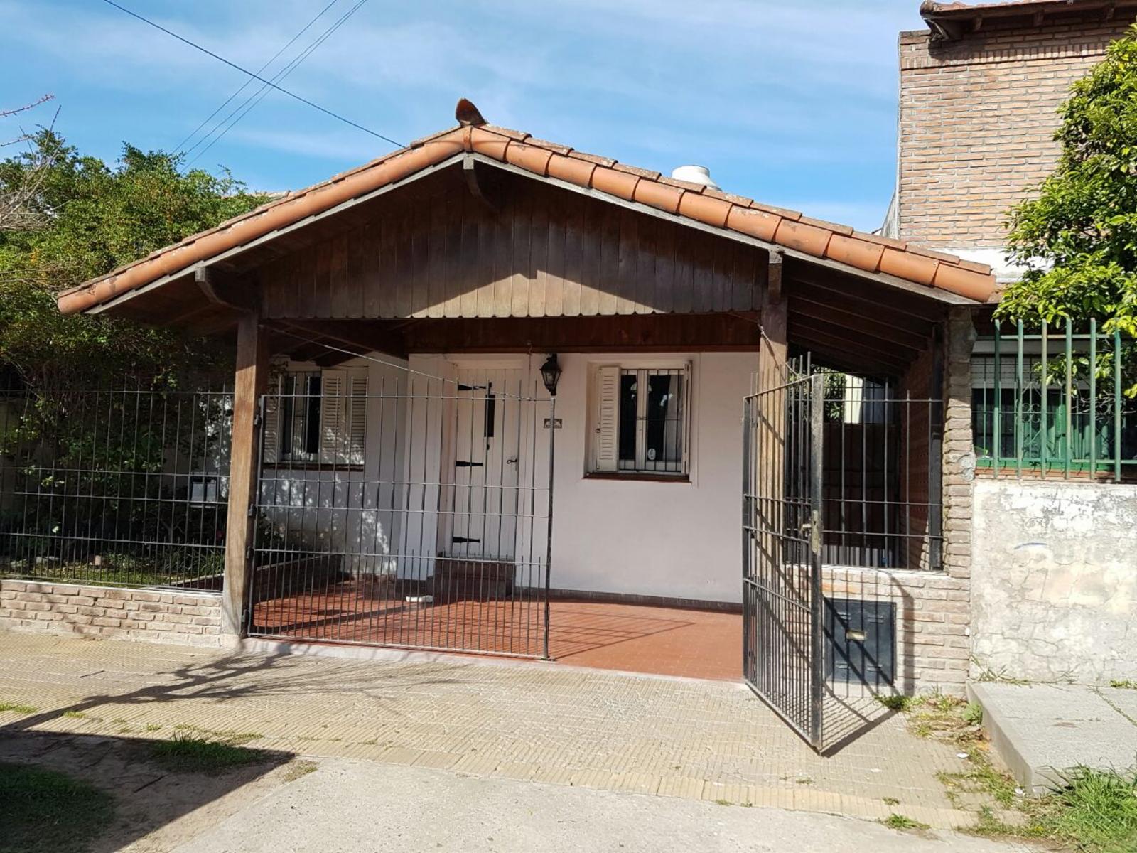 HERMOSO CHALET EN BELLA VISTA