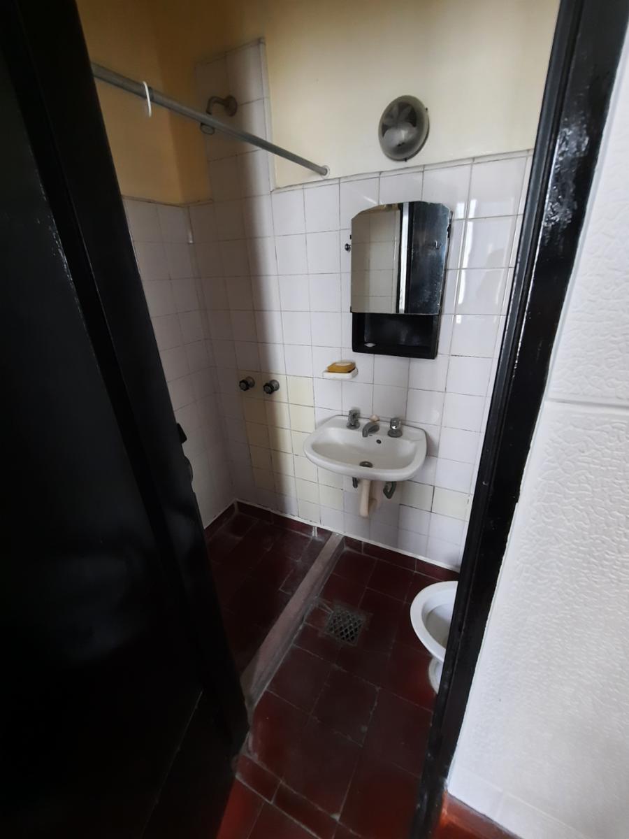 72 e/ 29 y 30 La Plata · La Plata — foto 4