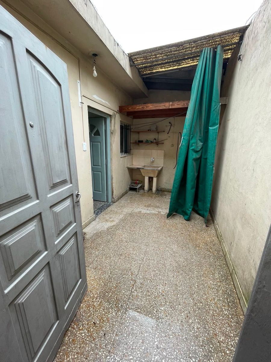 ALQUILER - PH 3 AMBIENTES CON PATIO - SIN EXPENSAS - VILLA MADERO