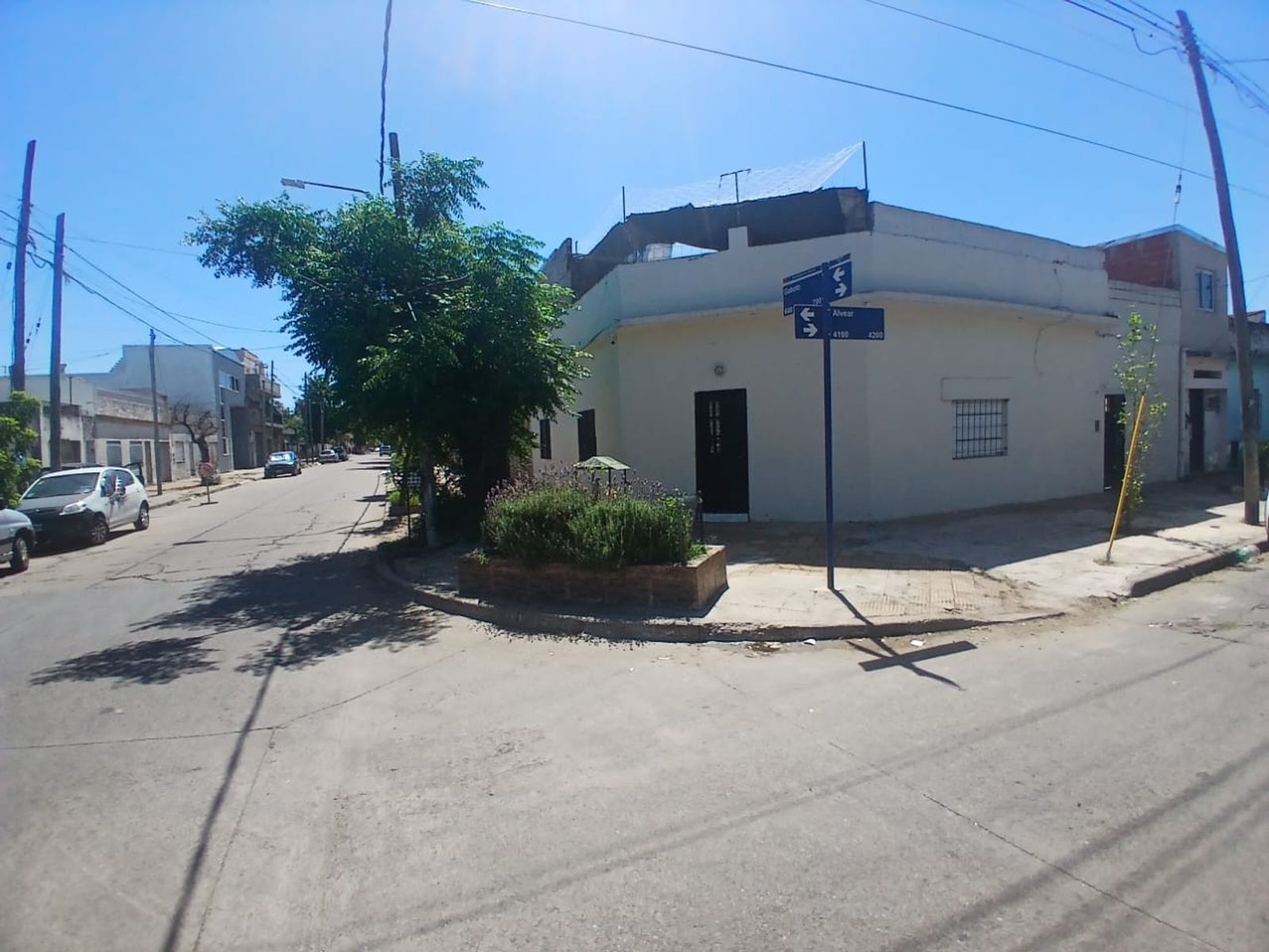 VENTA PH de 3 ambientes al frente - patio - terraza - La Tablada